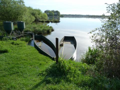 image Barcas en el parque natural regional de Brenne