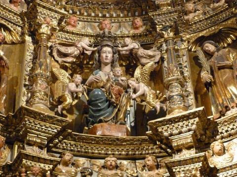 image Virgen en el retablo de la catedral de Palencia 