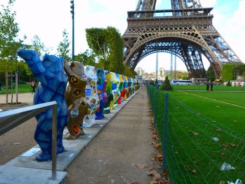 image Exposición de osos en París