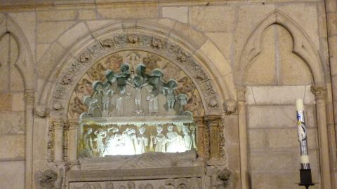 image Sepulcro de la catedral de León