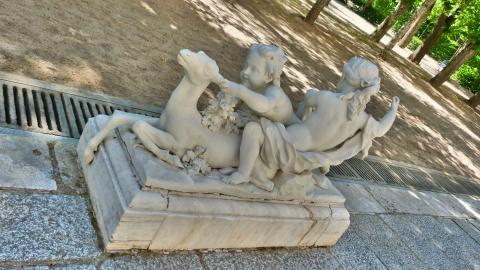 image Esfinge en el palacio real de la Granja de San Idelfonso