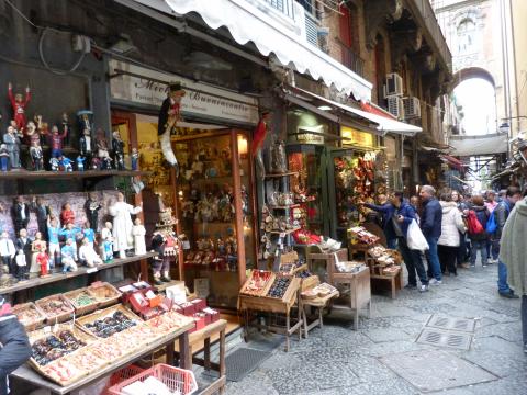 image Mercado de figurillas para belenes