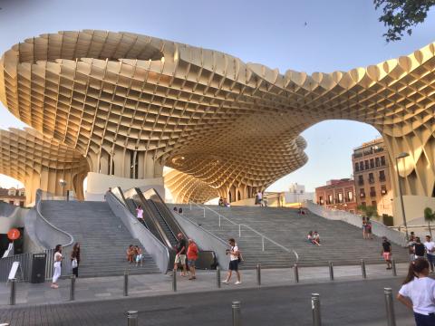 image Plaza de la Encarnación