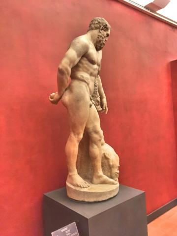 image Escultura de Hércules Farnersio