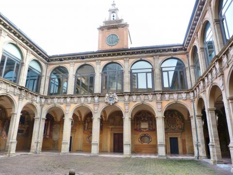 image Biblioteca del archigimnasio 