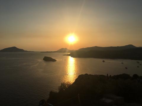 image Atardecer en el Cabo Sunio