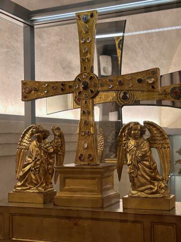 image Cruz de los Ángeles, Catedral de San Salvador, Oviedo (Asturias)