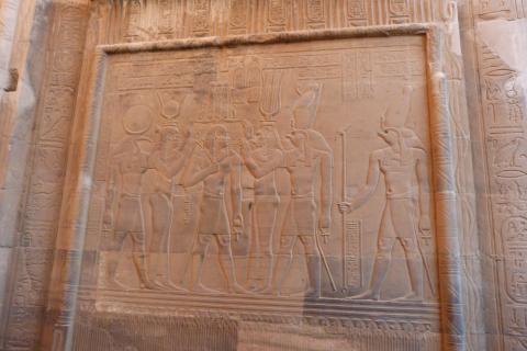 Relieve templo de Kom Ombo