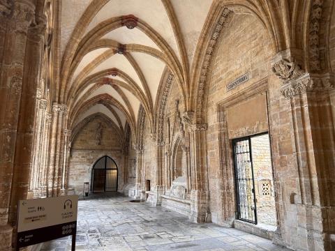 image Claustro Catedral de Oviedo (Asturias)