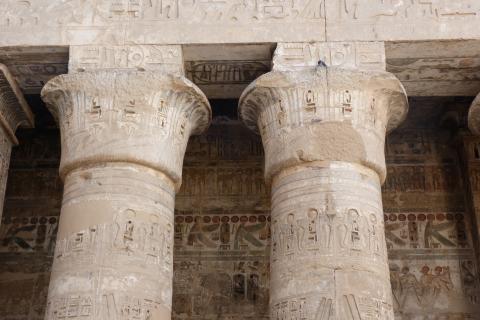 Columnas en Medinet Habu