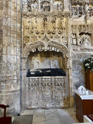 image Sepultura en la Iglesia de San Nicolas de Bari, Burgos. 