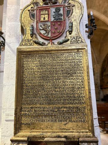 image Inscripción sepulcro familia Villarán, Iglesia de San Nicolás de Bari (Burgos)