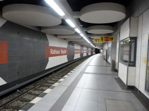 image Para de metro Rathaus