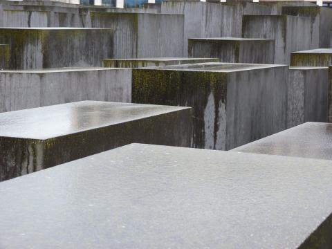 image Monumento a los judíos de Europa asesinados