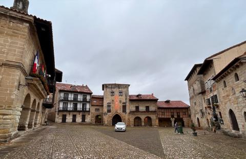 image Torre de Don Borja, Santillana del Mar (Cantabria)