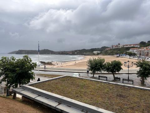 image Playa de Comillas (Cantabria)