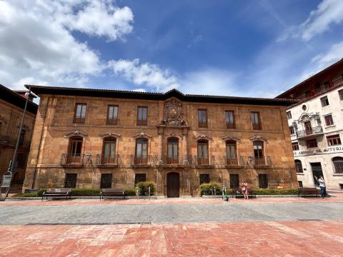 image Palacio de Valdecarzana Heredia, Oviedo (Asturias)
