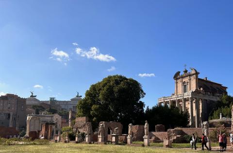 image Casa de las Vestales, Foro Romano, Roma (Italia)