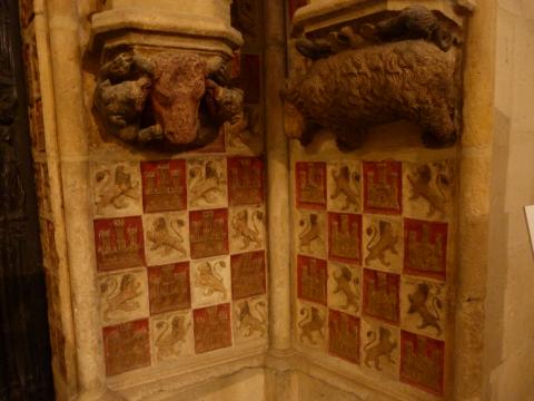 image Portada del claustro alto de la Catedral de Burgos.