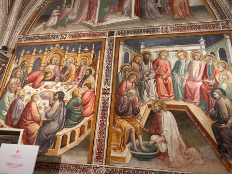 image Frescos de la farmacia de Santa María Novella, Florencia.