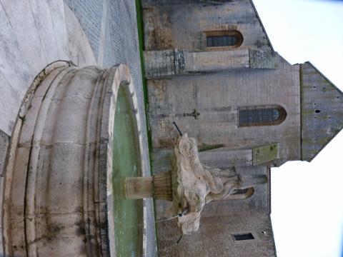 image Fuente del Monasterio de Santa María la Real de las Huelgas 