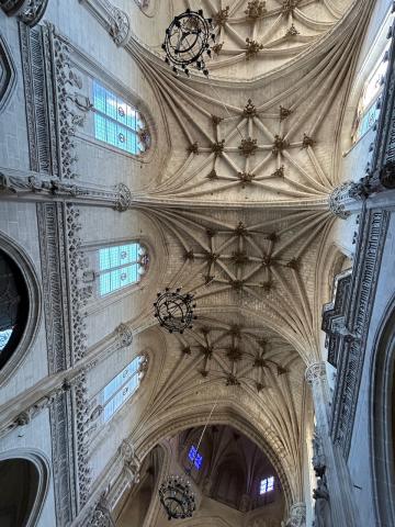 image Bóvedas de la nave central de San Juan de los Reyes en Toledo