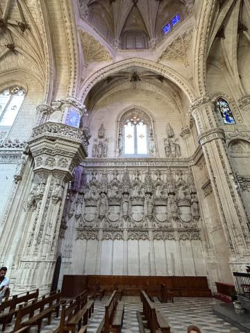 image Interior Monasterio San Juan de los Reyes en Toledo