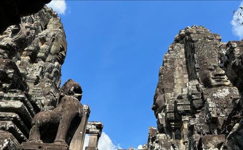 image Caras esculpidas en Bayón