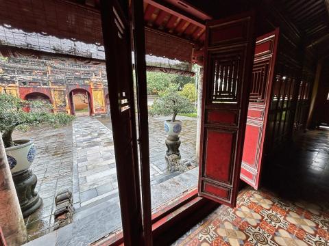 image Interior del Templo Hung to Mieu de la ciudadela imperial de Hué
