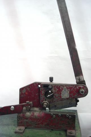 image Cizalla de sobremesa