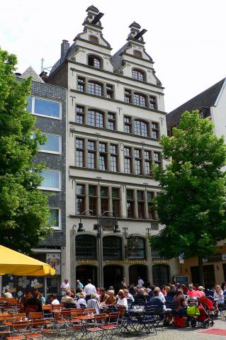 image Fachadas de edificios principales en Dusseldorf, Alemania