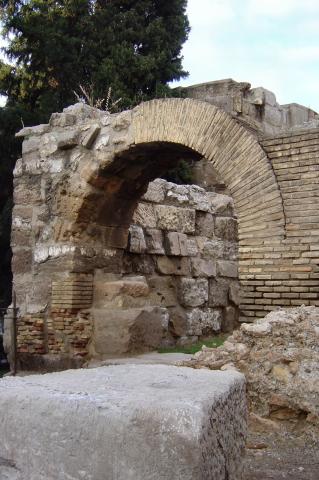 image Muralla romana de Zaragoza