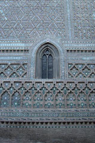 image La Seo de Zaragoza. Ventana mudejar
