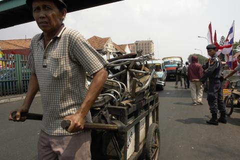 image Tirando del carro, Jakarta, Indonesia