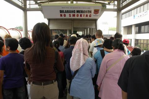 image Letrero de prohibido fumar, Yakarta, Indonesia