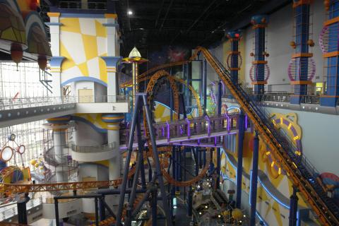 image Montaña rusa en el interior de un centro comercial, Kuala Lumpur, Malasia