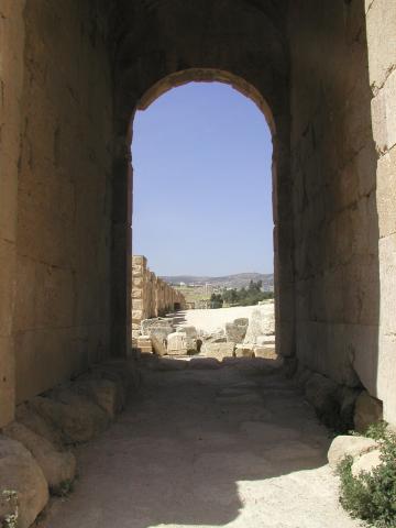 image Arco de Adriano, Jarash, Jordania