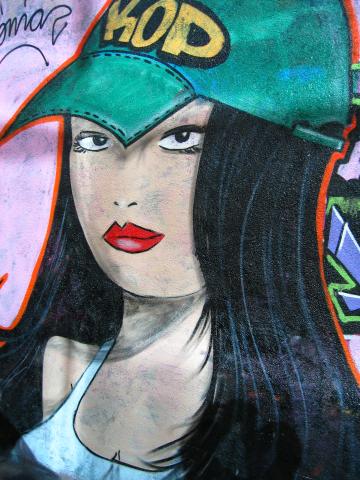 image Grafiti en la calle Tarragona, Barcelona