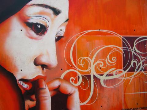 image Grafiti en el Parque de les Tres Chimeneas, Barcelona