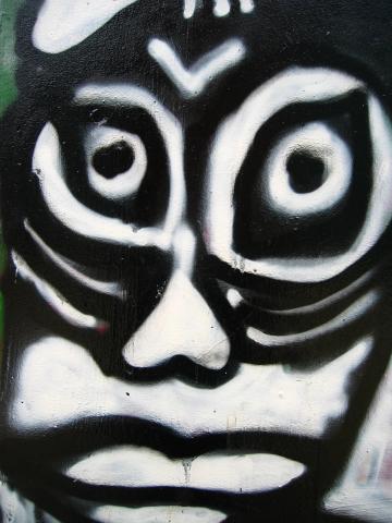 image Grafiti en el Parque de les Tres Chimeneas, Barcelona