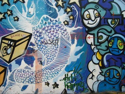 image Grafiti en el Parque de les Tres Chimeneas, Barcelona