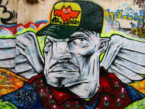 image Grafiti en el barrio de El Raval, Barcelona