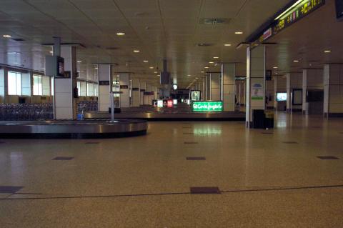 image Zona de recogida de equipaje, aeropuerto de Barajas, Madrid