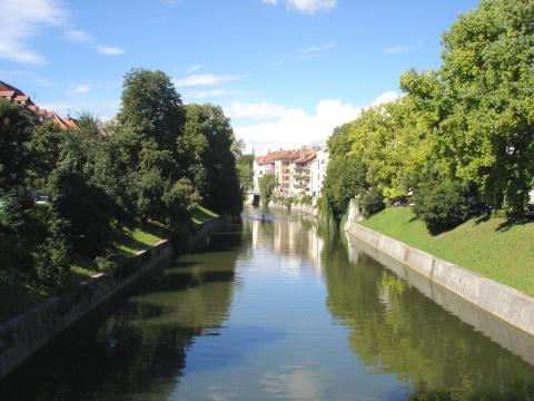 image Vista del río Ljubljanica, Liubliana, Eslovenia