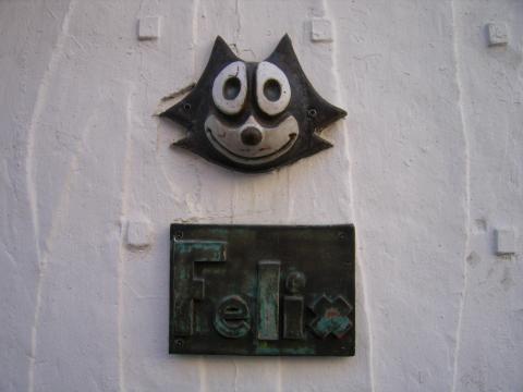 image Emblema del bar "Félix", calle del Pescado, Sitges