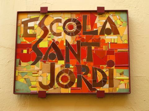 image Cerámica de la Escola Sant Jordi, Vilassar de Dalt, Barcelona