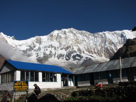 image Albergues del campo base de Annapurna, Himalaya, Nepal