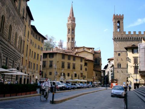 image Plaza San Firenze en Florencia, Italia