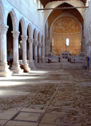 image Interior de la Basílica de Aquileia, Italia
