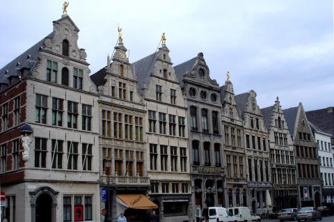 image Fachada de edificios en Grote Markt en Amberes, Bélgica